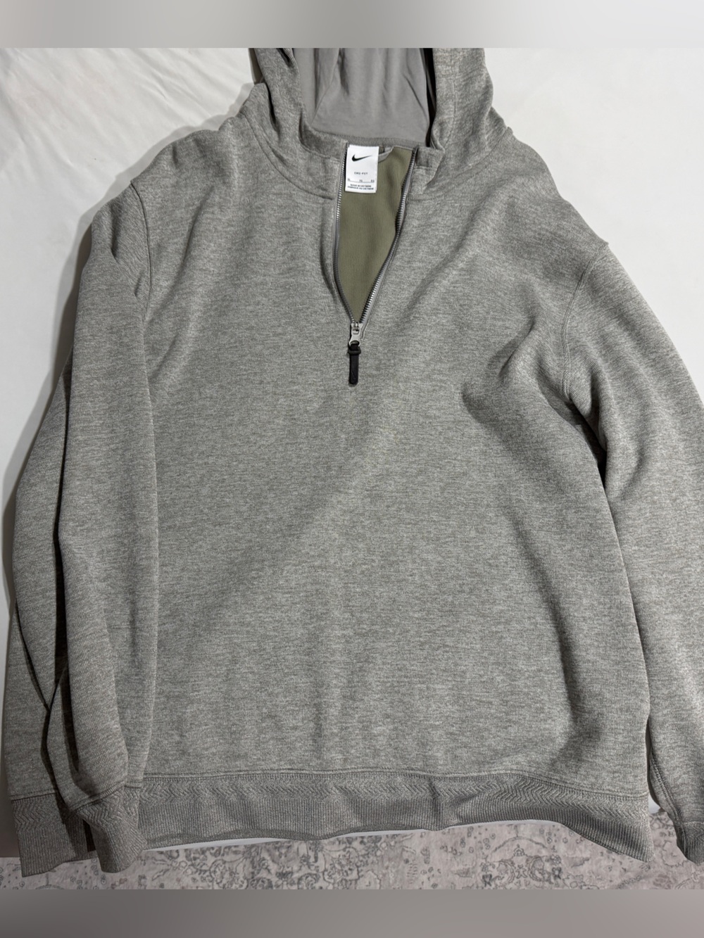 Nike Men's Light Grey Half-Zip Hooded Sweatshirt